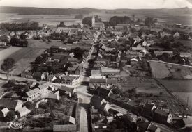 Vue aérienne des années 1950, Rue de l'église