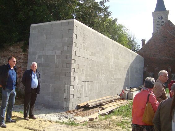 Pose de la 1ère Pierre rue du Moulin et ferme Centre Bourg