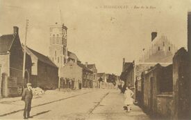 Rue de la rose, vers la mairie