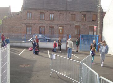 rentrée scolaire du 18 Mai 2020 suite au COVID 19 rentrée scolaire du 18 Mai 2020 suite au COVID 19